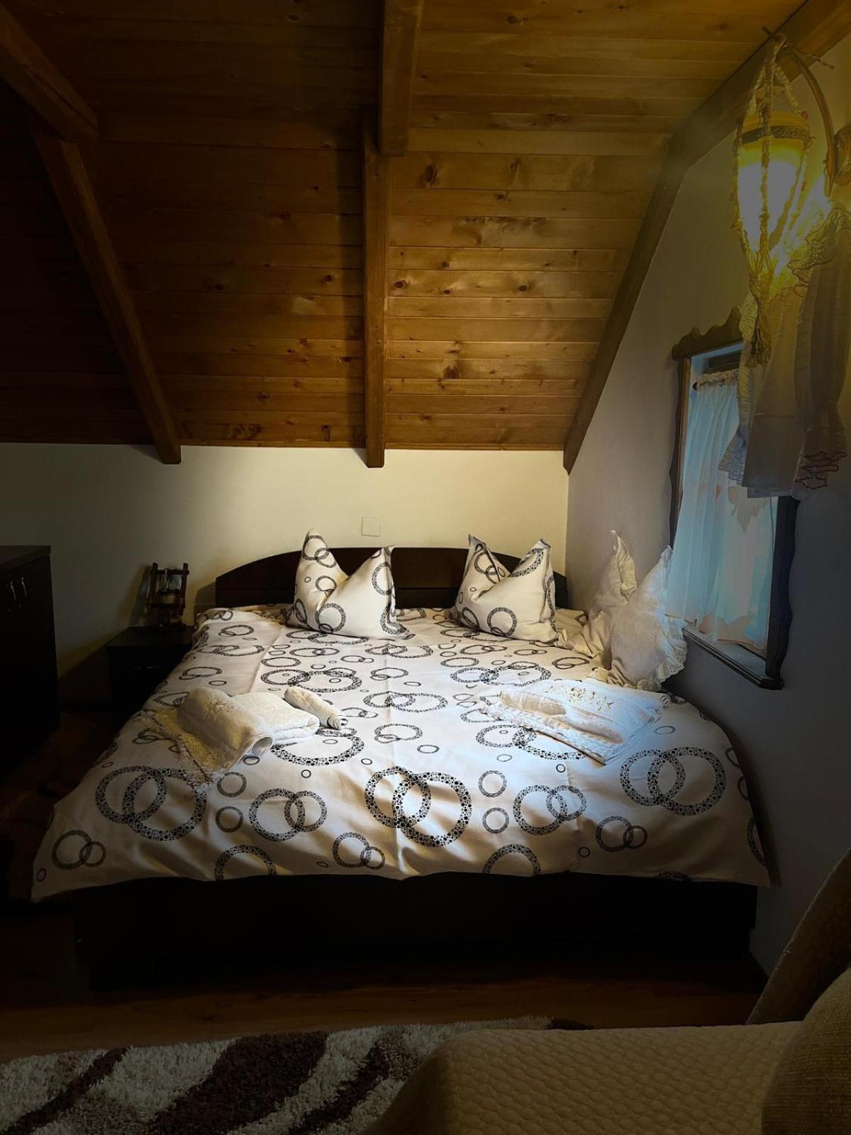 Cabana Rustic Guest House Borsa  Room photo